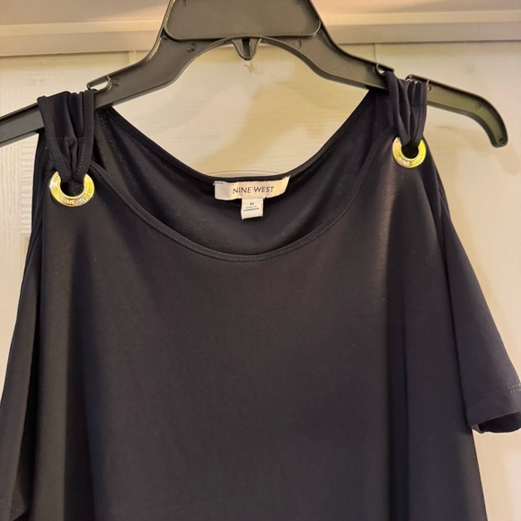 Nine West Navy Blue Short Sleeve Drapey Cold-Shoulder Blouse - Picture 2 of 8